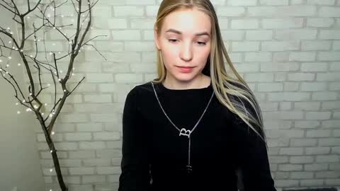 Rachel online show from March 12, 2025, 5:38 pm