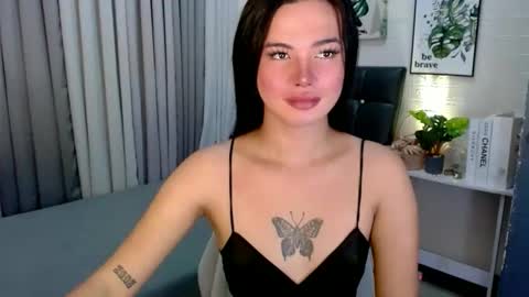 Snapshot of _sophie_69 chatting on October 25, 2025, 2:02 pm _sophie_69 online show from October 25, 2025, 2:02 pm