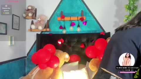 Snapshot of _sophie__miller chatting on February 17, 2025, 7:42 pm Sophie  online show from February 17, 2025, 7:42 pm