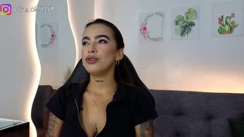 Snapshot of _sophiebrown__ chatting on December 4, 2024, 10:08 pm Andrea  The Next Stream  Wednesday online show from December 4, 2024, 10:08 pm