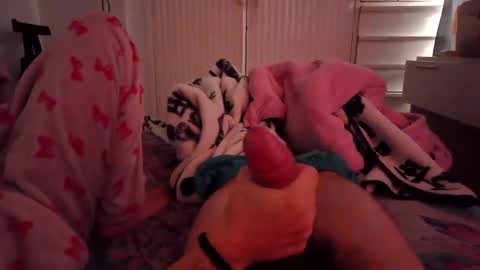 Snapshot of _spider_dick_ chatting on February 27, 2025, 12:34 pm Alejandro Pinzon online show from February 27, 2025, 12:34 pm