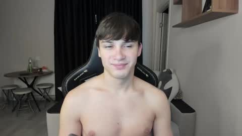 MARKPVT IS OPEN online show from November 21, 2025, 4:33 am