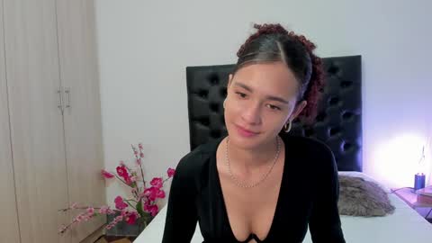 Sussi online show from January 28, 2025, 1:49 pm