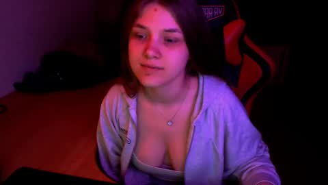 Mari online show from April 30, 2026, 4:57 pm