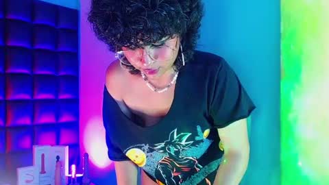 Kuromi online show from December 15, 2024, 5:10 pm