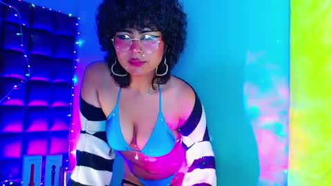 Kuromi online show from January 11, 2025, 4:48 am