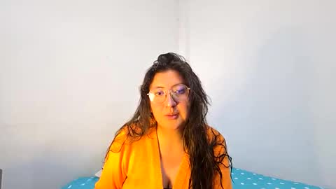 Snapshot of _sweet_melodyy chatting on May 27, 2026, 6:49 pm _sweet_melodyy online show from May 27, 2026, 6:49 pm