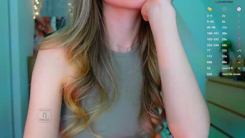 Snapshot of _sweetcams_ chatting on April 25, 2026, 4:37 pm Dasha online show from April 25, 2026, 4:37 pm
