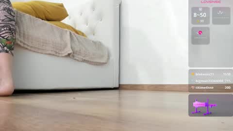 LilyOpen Pvt online show from December 10, 2024, 1:22 pm