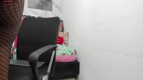 tinny online show from December 26, 2024, 12:38 pm