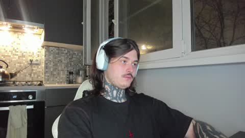 _torfin_ online show from January 15, 2025, 4:21 pm