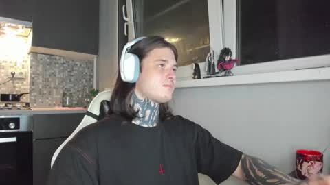 _torfin_ online show from March 4, 2025, 9:00 pm