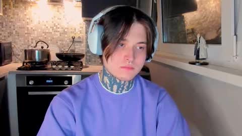 _torfin_ online show from February 21, 2026, 9:49 pm