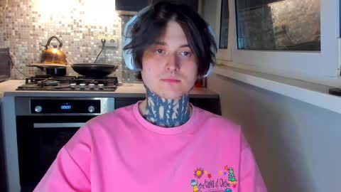 _torfin_ online show from April 3, 2026, 11:58 pm