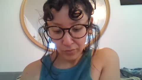 _tutti_frutti_ online show from October 14, 2025, 11:27 pm