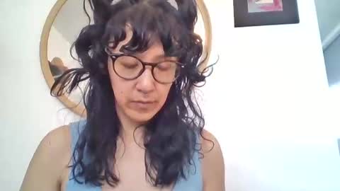 _tutti_frutti_ online show from February 15, 2026, 5:53 pm