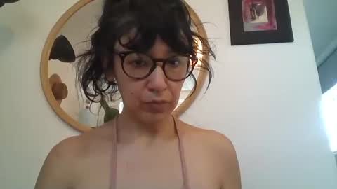 _tutti_frutti_ online show from March 2, 2026, 10:49 pm