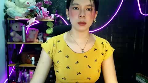 _urpetitegirl online show from May 10, 2026, 10:20 am
