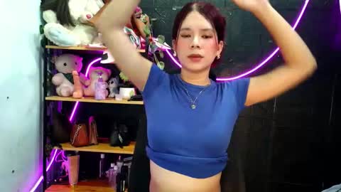 _urpetitegirl online show from May 18, 2026, 2:29 am