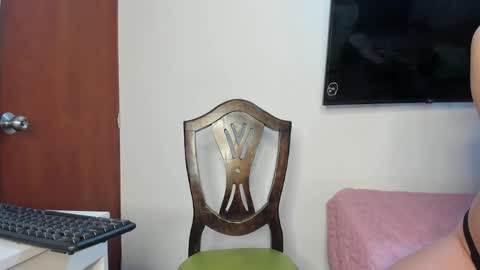 Snapshot of _valentina_69 chatting on May 29, 2026, 11:58 pm _valentina_69 online show from May 29, 2026, 11:58 pm
