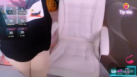 _vanilla_dream_ online show from November 13, 2025, 8:13 am