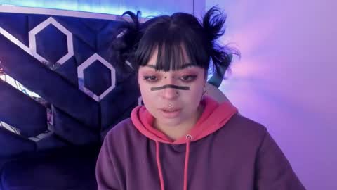   Vermeil   online show from October 7, 2025, 8:17 pm