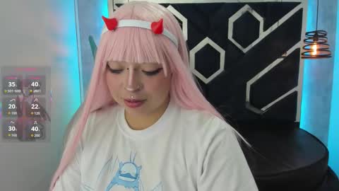   Vermeil   online show from November 12, 2025, 7:35 pm