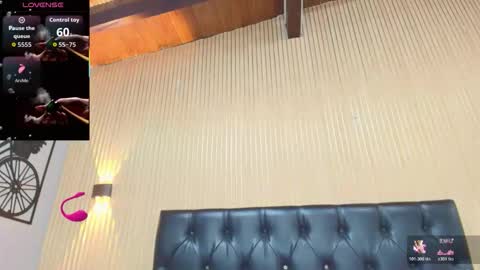 Veronica  online show from November 25, 2025, 4:34 am