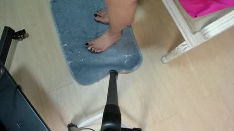 _vickysweet online show from October 23, 2025, 8:29 pm