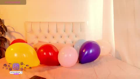 Victoria Fox online show from April 14, 2026, 8:15 pm