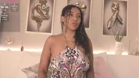Snapshot of _victoria_hills chatting on July 1, 2026, 12:29 pm Victoria online show from July 1, 2026, 12:29 pm