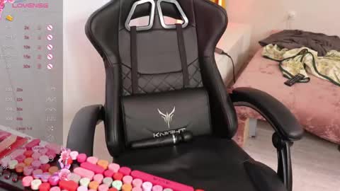 Alis online show from October 10, 2025, 12:26 pm