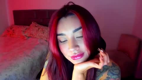Snapshot of _viviana chatting on February 11, 2025, 10:50 pm INSTAGRAM pinzon viviana online show from February 11, 2025, 10:50 pm
