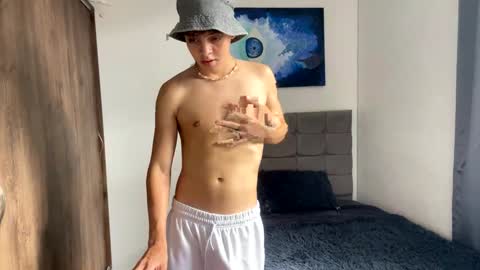 Snapshot of _walker007 chatting on December 3, 2024, 7:11 pm Aron Walker online show from December 3, 2024, 7:11 pm