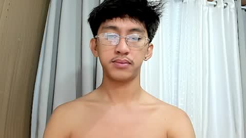 Snapshot of _xxhavefunwithme69_ chatting on April 7, 2026, 7:25 pm Andrei online show from April 7, 2026, 7:25 pm