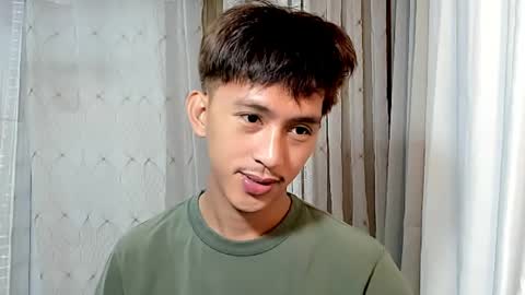 Snapshot of _xxhavefunwithme69_ chatting on April 25, 2026, 11:35 am Andrei online show from April 25, 2026, 11:35 am