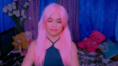 _xxlilly online show from April 15, 2026, 10:44 am