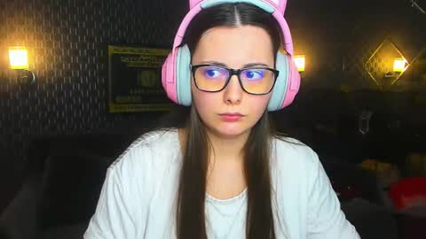 _your__pleasure_ online show from November 22, 2025, 6:29 pm