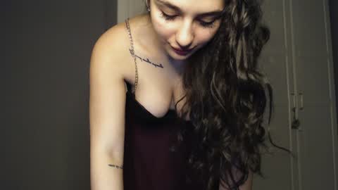 Snapshot of _your_love chatting on December 24, 2024, 10:06 pm Niki online show from December 24, 2024, 10:06 pm