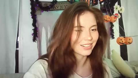 _yourcherrybomb online show from October 24, 2025, 1:46 am