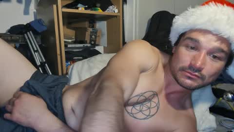 Snapshot of _yourdirtysecret23 chatting on December 7, 2024, 2:31 am Matt snap - mattdillon1995 online show from December 7, 2024, 2:31 am