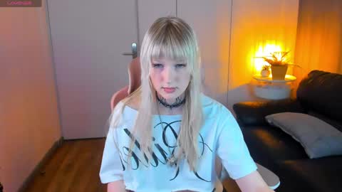 Snapshot of _yummi_ chatting on April 3, 2026, 6:50 pm Emy online show from April 3, 2026, 6:50 pm