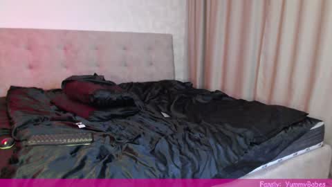 Nicole  Thomas  Dave online show from December 5, 2025, 6:48 pm