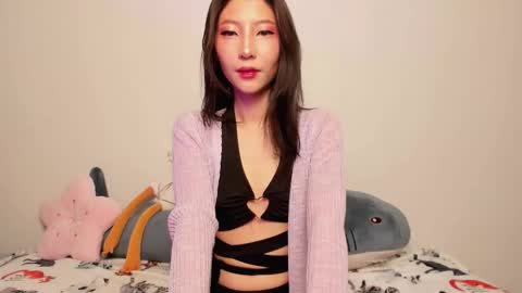 Mia online show from February 26, 2026, 9:36 pm