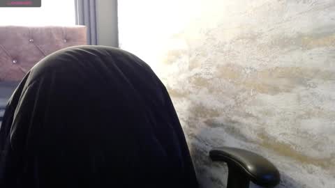 Snapshot of _yuyi chatting on March 1, 2026, 11:45 am Yuyi online show from March 1, 2026, 11:45 am