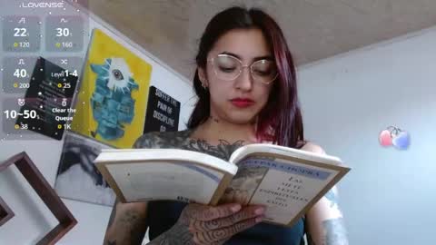 Zoe  online show from May 27, 2026, 2:03 pm