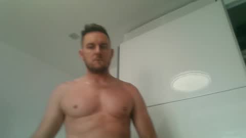 Snapshot of a3cuadros chatting on June 9, 2026, 4:40 pm a3cuadros online show from June 9, 2026, 4:40 pm