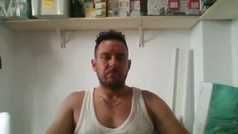 Snapshot of a3cuadros chatting on June 13, 2026, 3:43 pm a3cuadros online show from June 13, 2026, 3:43 pm
