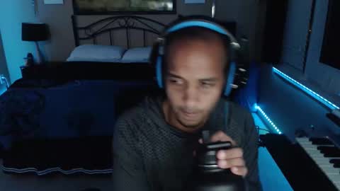 a4orce online show from March 25, 2026, 2:06 am