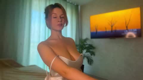        online show from October 27, 2025, 9:35 am